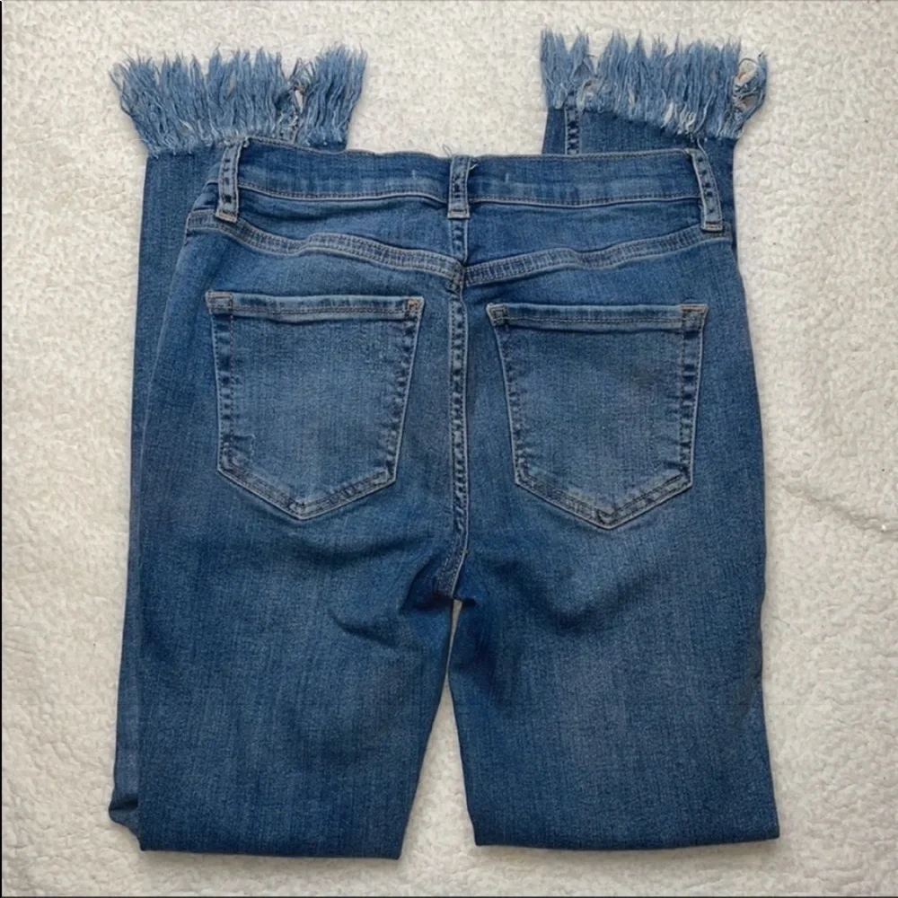 Free People Distressed Long Frayed Hem Skinny Denim Jeans Size 26 Fringe